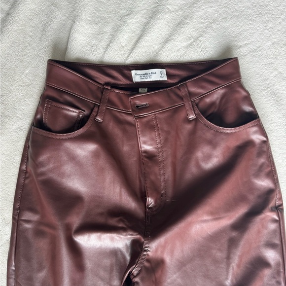 Curve Love Vegan Leather 90s Straight Pant - Picture 3 of 5